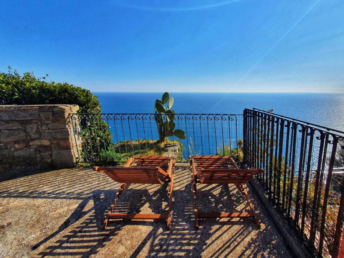 Апартаменти La Terrazza Sul Blu Корнілья Екстер'єр фото